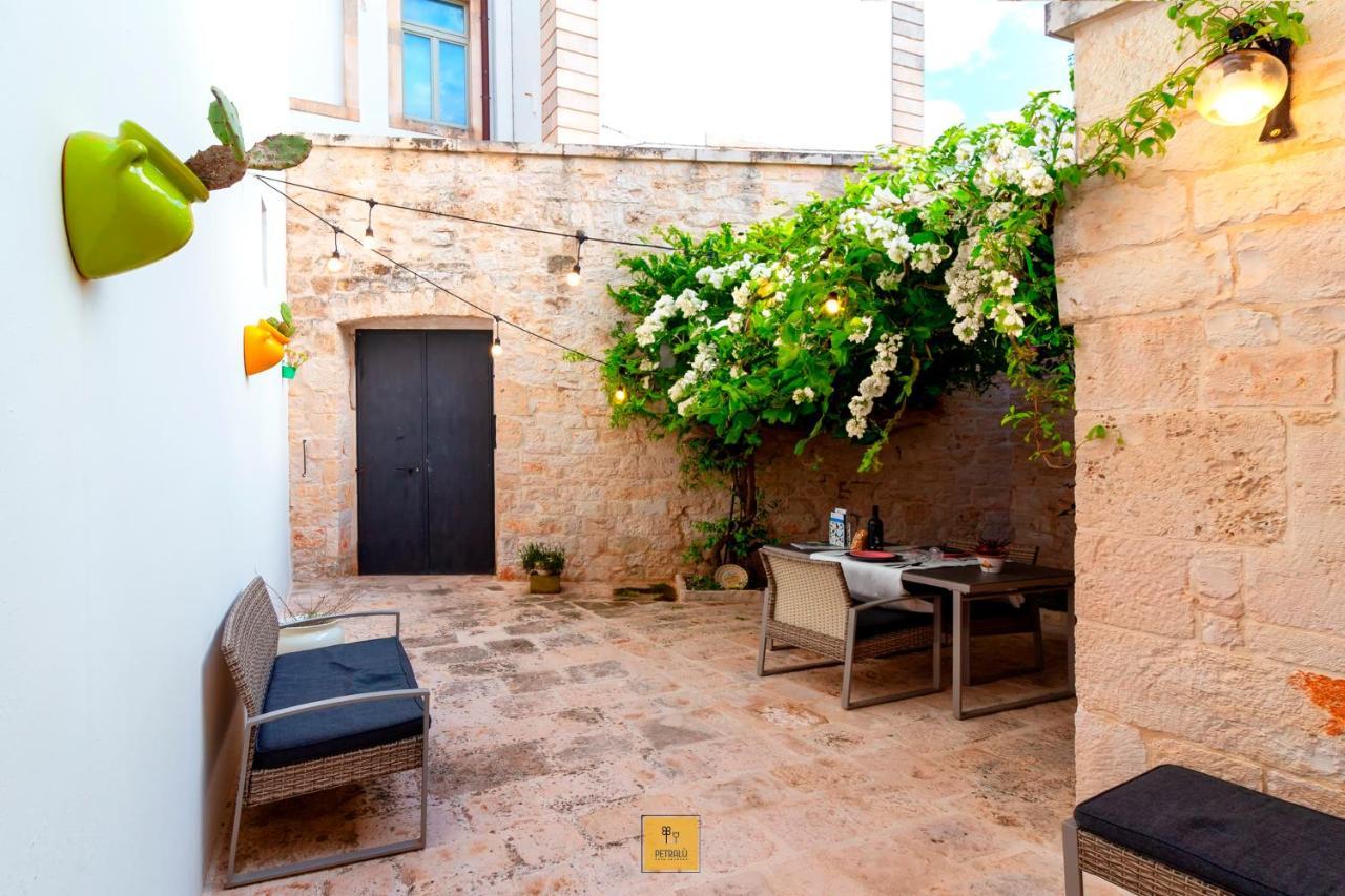 Petralu By La Puglia In Un Trullo Villa Locorotondo Eksteriør billede