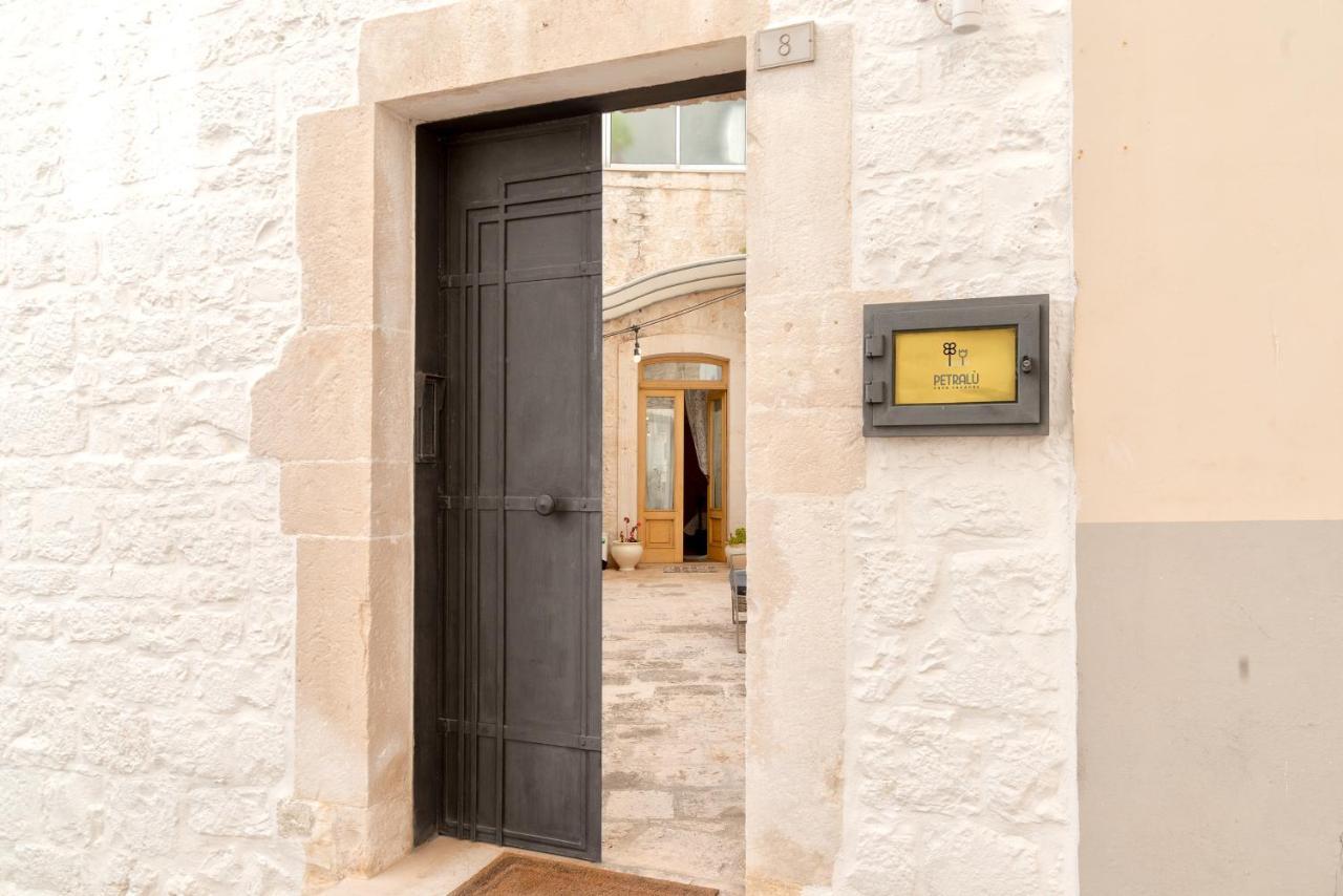 Petralu By La Puglia In Un Trullo Villa Locorotondo Eksteriør billede